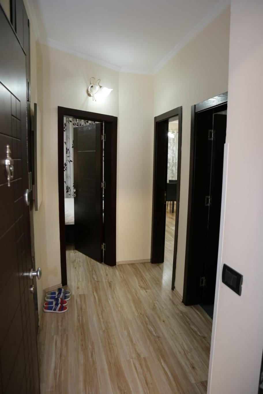 Ergi'S Host Apartment ティラナ エクステリア 写真